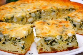 Лучший рецепт заливного пирога с луком и яйцом