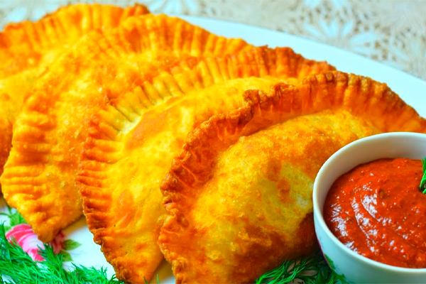 Настоящие сочные чебуреки (ретро рецепт)