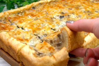 Заливной пирог с грибами