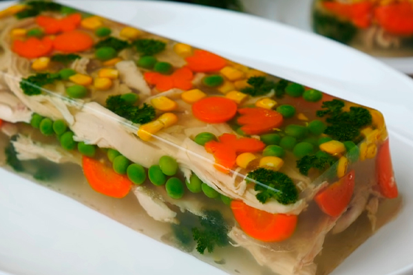 Заливное из курицы