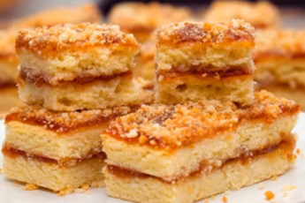 Песочное пирожное с повидлом: вкусная и простая выпечка