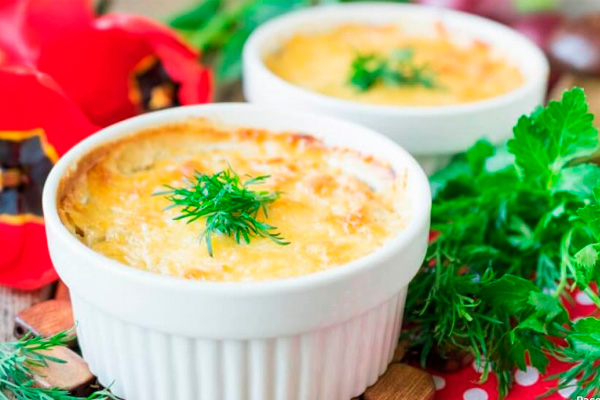 Жульен из курицы и грибов: быстрый и вкусный рецепт за 20 минут