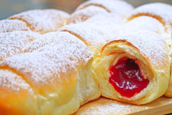 Булочки к чаю, мягкие как пух. Удивительно простой рецепт
