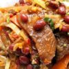 Тушеная говядина с капустой и фасолью