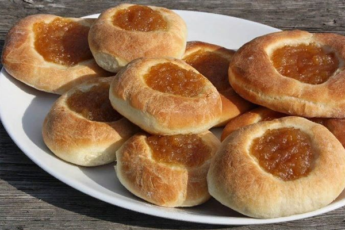 Ватрушки «Школьные» с яблочным повидлом